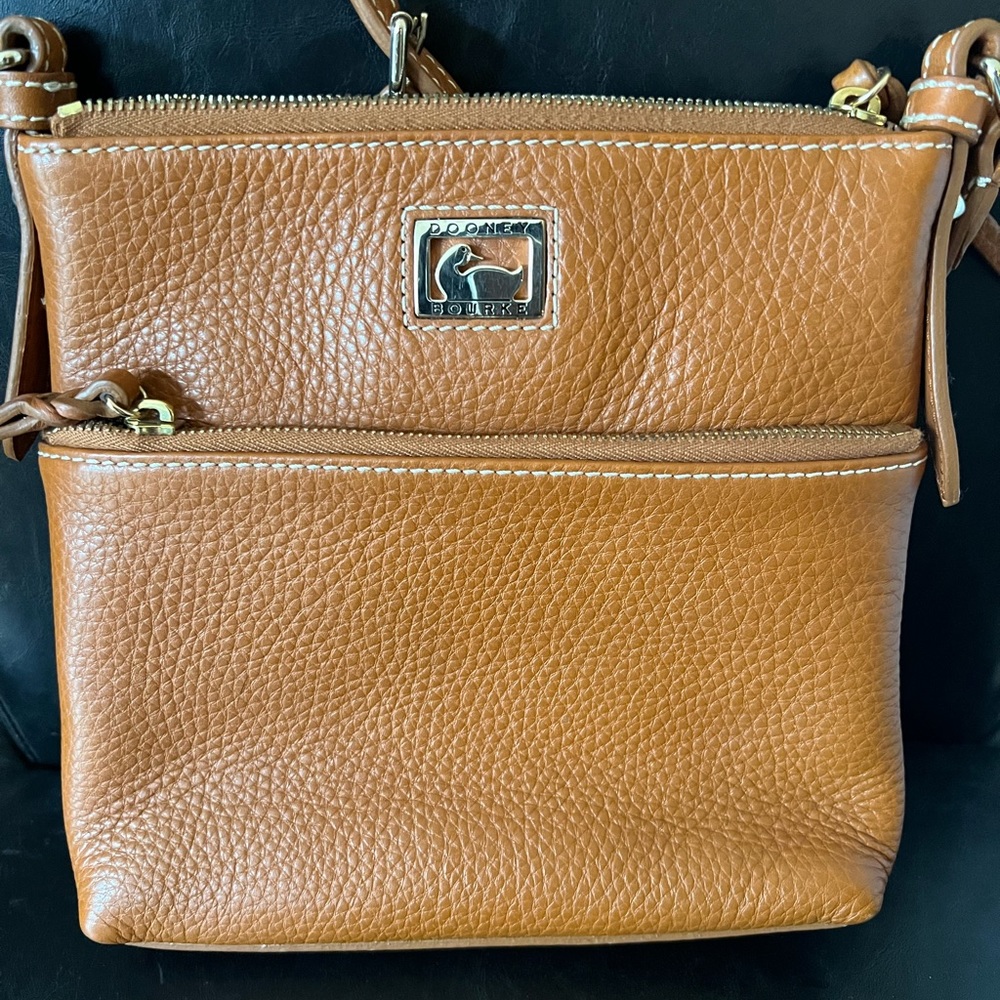 Dooney & Bourke crossbody bag